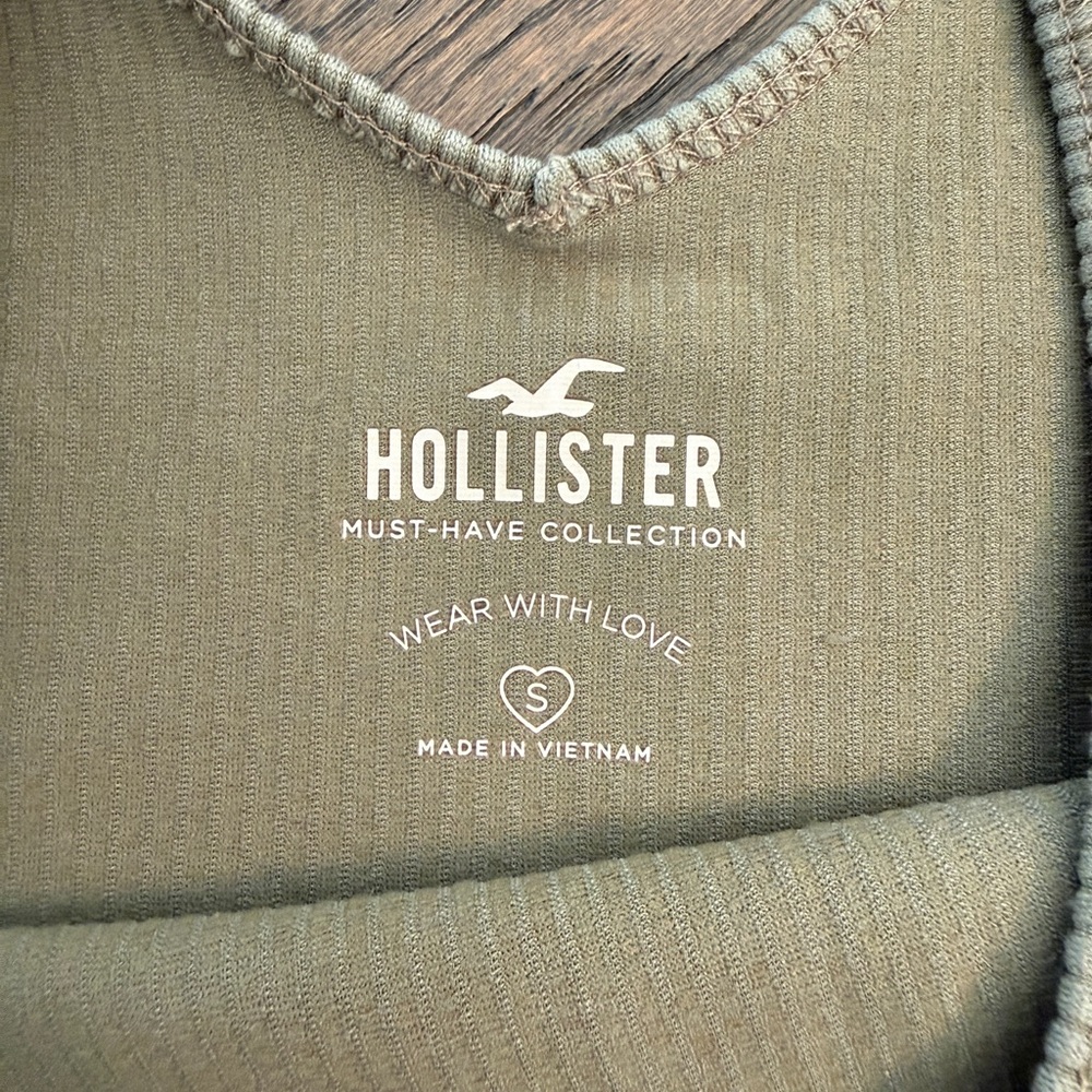 HOLLISTER Ribbed Tank Top - Picture 2 of 2